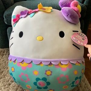 Hello Kitty Sanrio Squish
